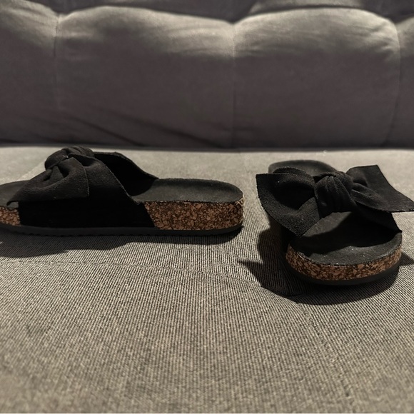 Girls Knotted Slide On Sandals - Picture 6 of 11